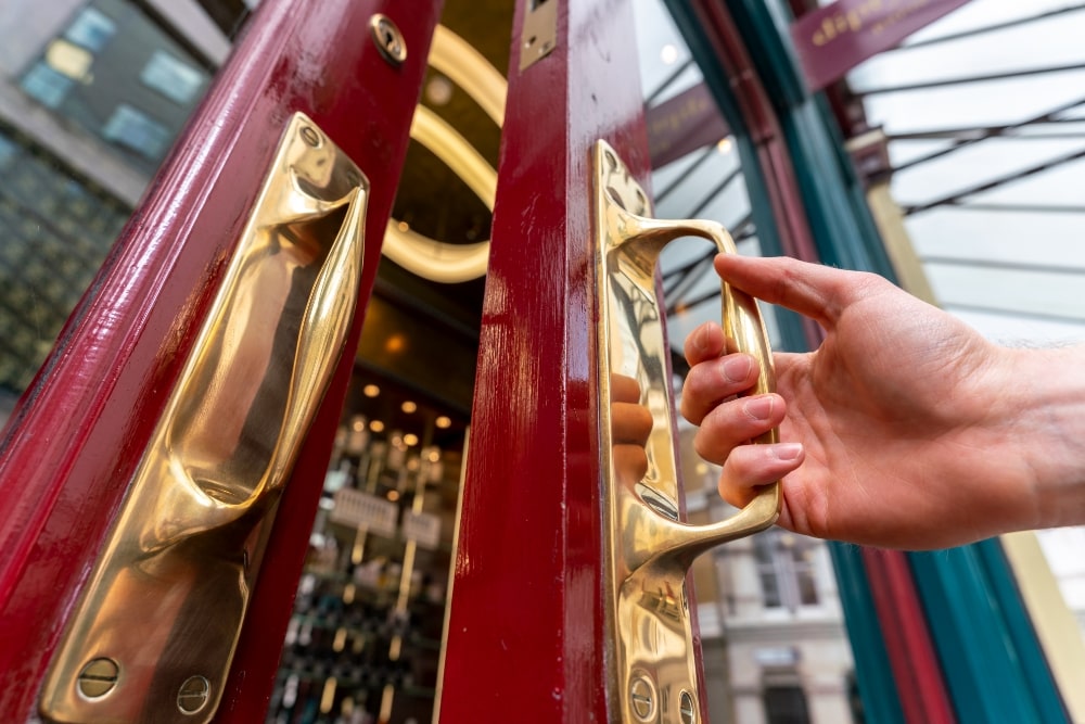 TAMRON 20-40mm F2.8（型号A062）　焦距：20mm　光圈：F5　快门：1/40秒　ISO：100