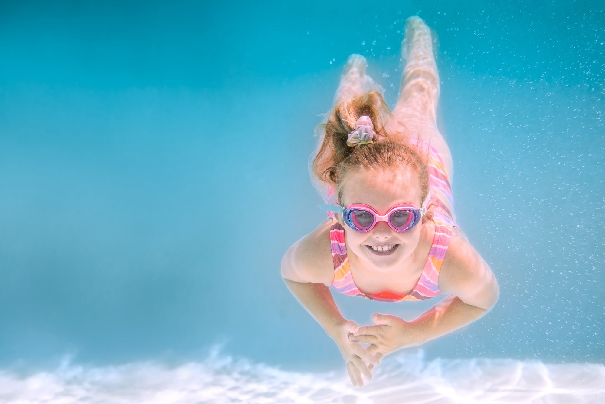 TAMRON 70-300mm F4.5-6.3（型号A047）　焦距：70mm　光圈：F4.5　快门：1/1600秒　ISO：320