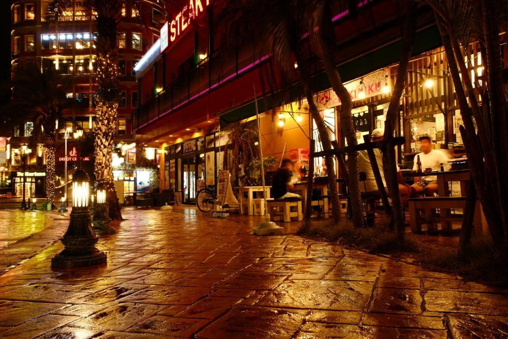 TAMRON 18-300mm F3.5-6.3（型号B061）　焦距：18mm　光圈：F7.1　快门：1.3秒　ISO：160