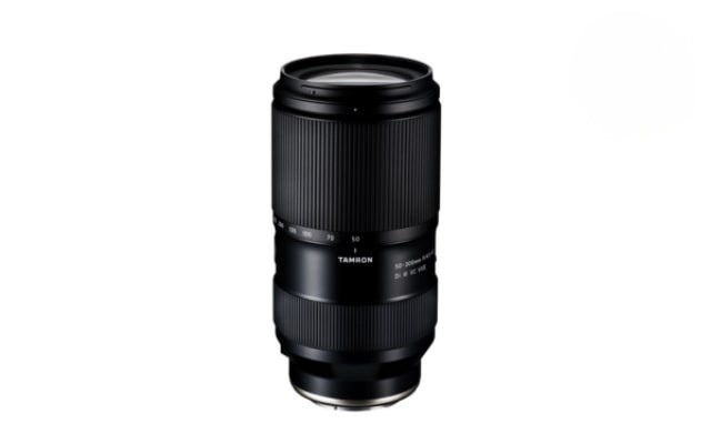50-300mm F/4.5-6.3 Di III VC VXD